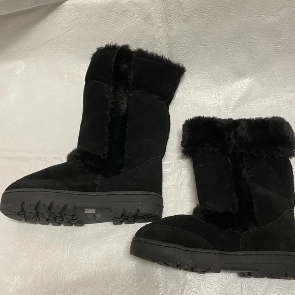 7M Witty Black suede and plush faux fur boots - Picture 4 of 5